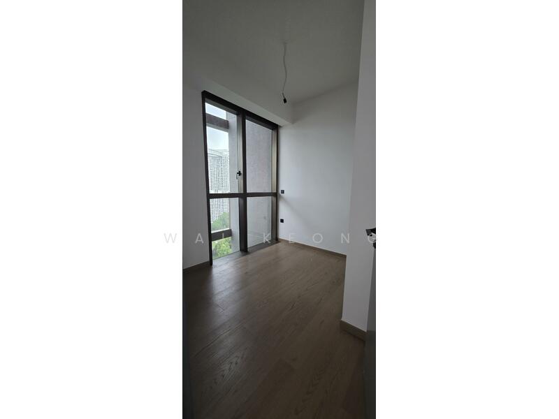 The Landmark Condominium For Sale at S$ 1,400,000 | PropertyGuru Singapore - Master Bedroom