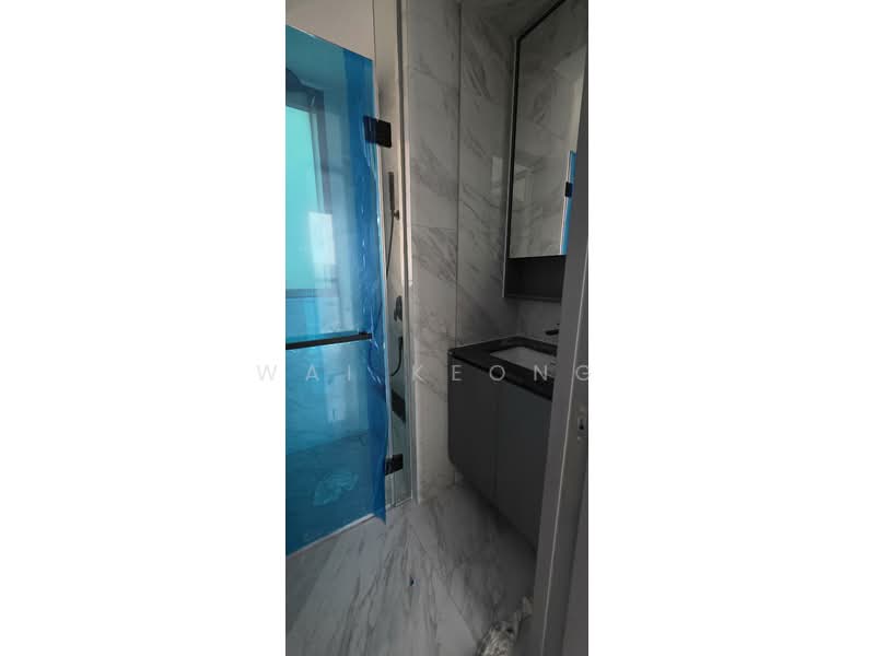 The Landmark Condominium For Sale at S$ 2,225,000 | PropertyGuru Singapore - Bathroom