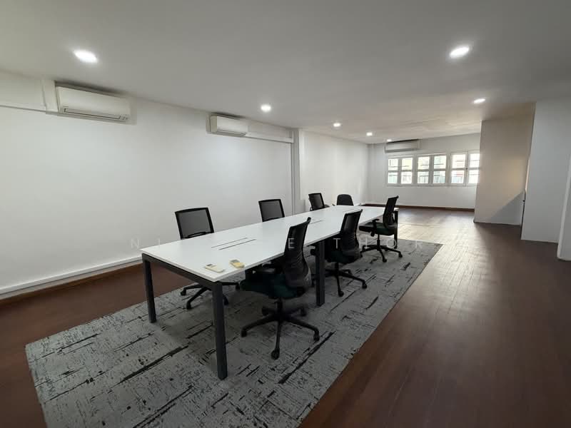 Tras St shophouse for rent at 2nd floor, Chinatown / Tanjong Pagar, 1,800 sqft, Shop / Shophouse For Rent, by Nichole Thor, 60137960 - CommercialGuru.com.sg