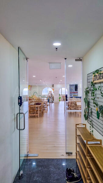 Sim Lim Tower, 10 Jalan Besar, 4,210 sqft, Office For Sale, by Andrea Goh 吴雪婷, 60138120 - Entrance - CommercialGuru.com.sg