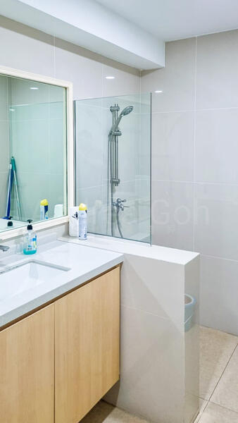 Sim Lim Tower, 10 Jalan Besar, 4,210 sqft, Office For Sale, by Andrea Goh 吴雪婷, 60138120 - Bathroom - CommercialGuru.com.sg