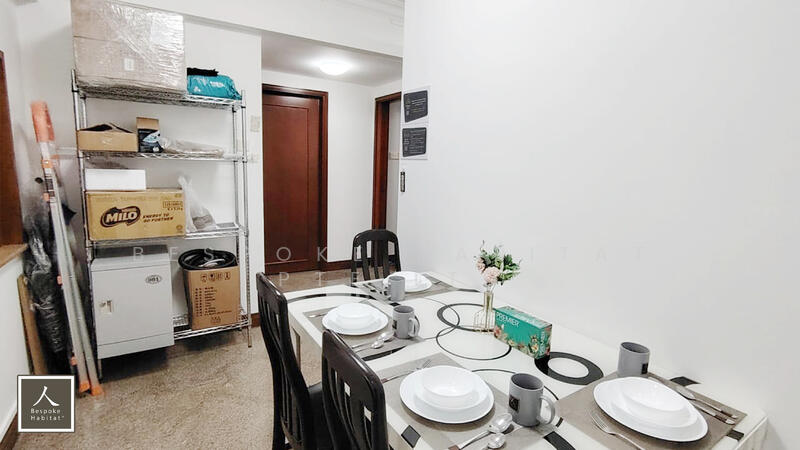 11-01 DINING SPACE