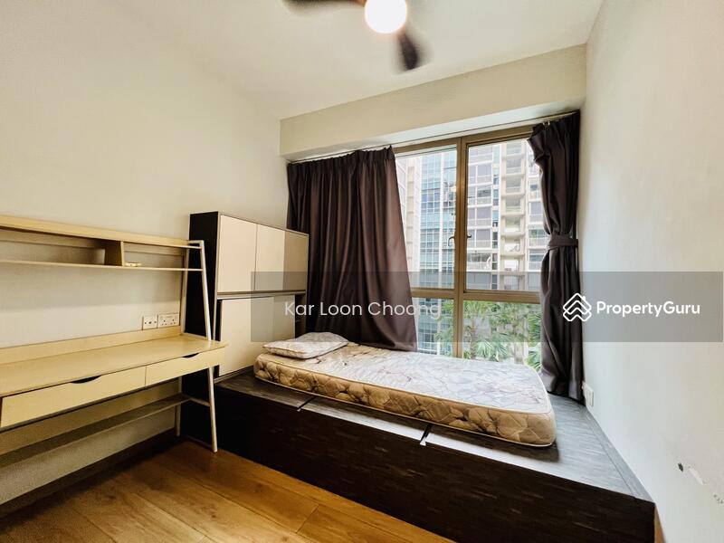 Common Room 2 with platform bed