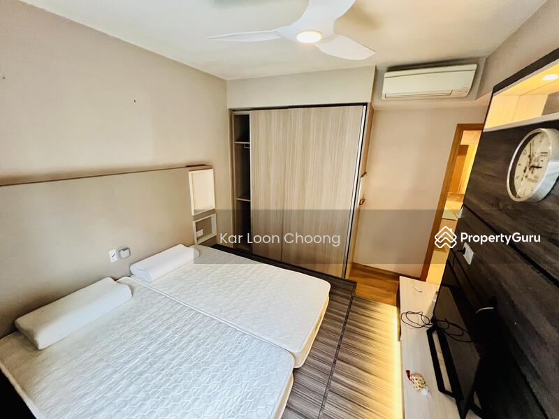 Master room with platform bed
