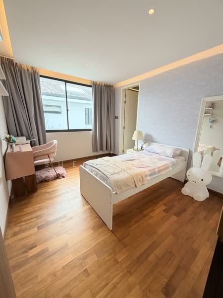 Rosyth road, , 4 Bedrooms, 3,421 sqft, Semi-Detached House For Sale, by Sherry Ong, 60138535 - Bedroom - PropertyGuru.com.sg