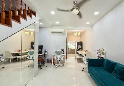 For Sale - ⭐️⭐️LANDED7772 @ RENOVATED TERR NEAR AI TONG