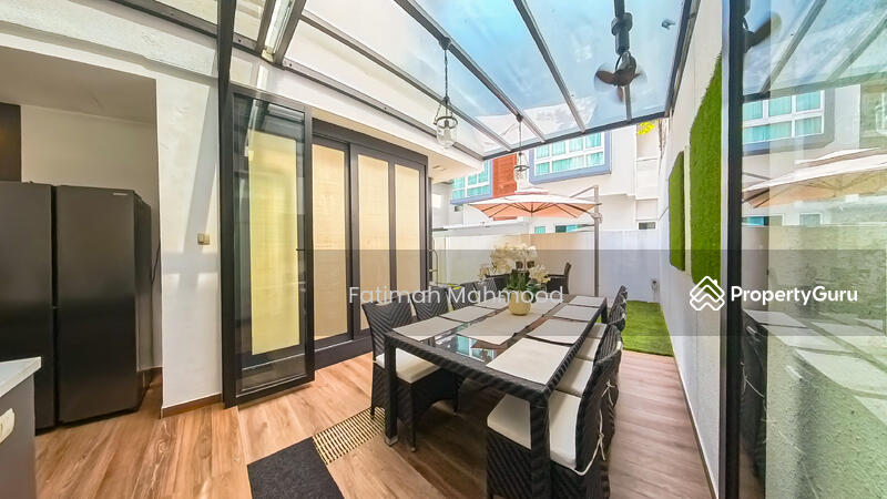 Extended Dining area in Kitchen