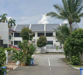 For Sale - ⭐D16 Very Move-in Close to Brand New Terrace For Sale⭐ Comes with Lift ! Good Price !