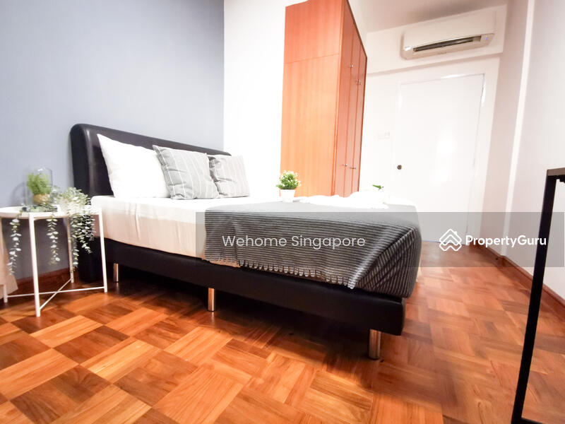 Premium Queen Room