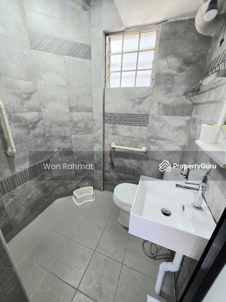 For Rent - 233 Jurong East Street 21
