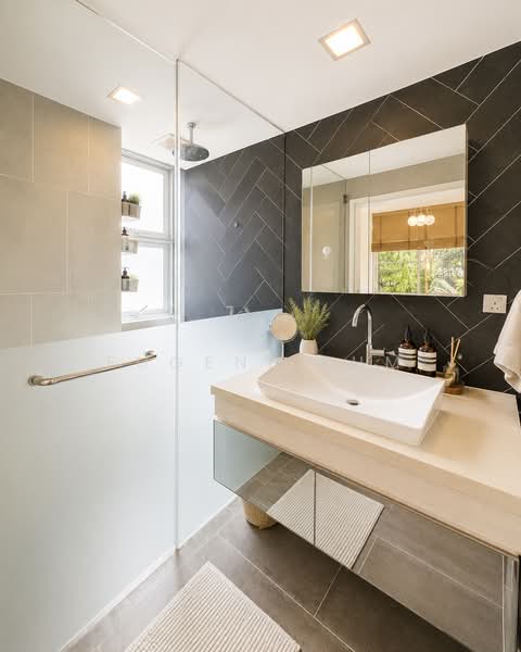 Belmond Green, 15 Balmoral Road, 3 Bedrooms, 1,259 sqft, Condominium For Sale, by Eugene Lum, 60139655 - Bathroom - PropertyGuru.com.sg