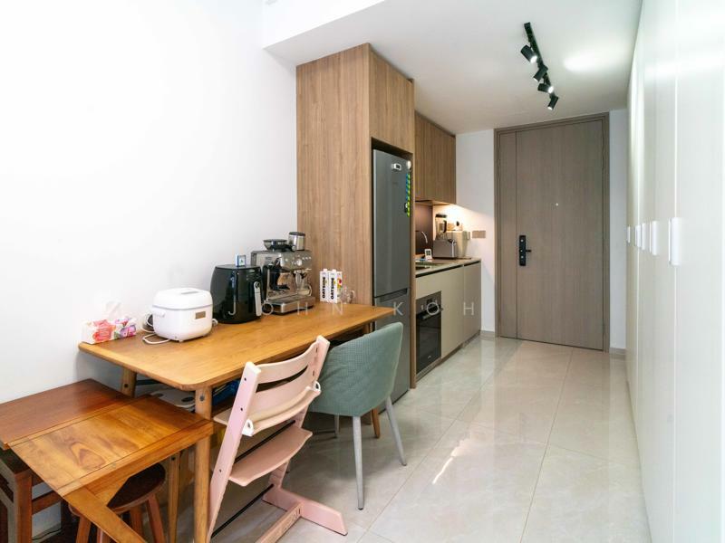 Dining & Kitchen