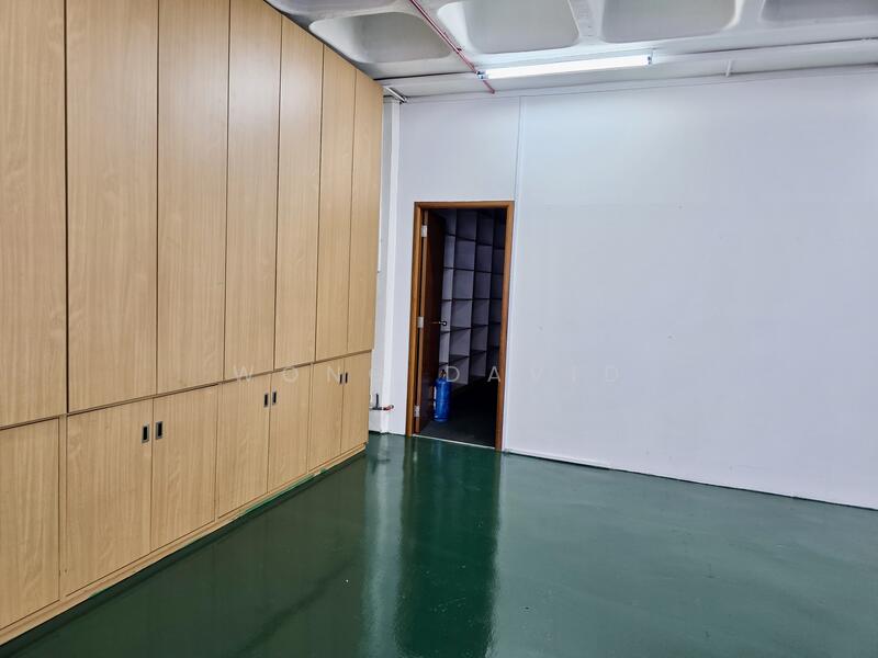 Valiant Industrial Building, 30 Kallang Pudding Road, 3,412 sqft, Light Industrial (B1) For Sale, by Wong David, 60139755 - Study - CommercialGuru.com.sg