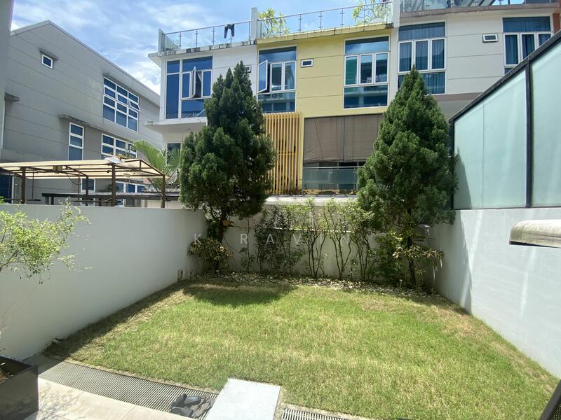 Wak Hassan Drive, Wak Hassan Drive, 5 Bedrooms, 1,922 sqft, Terraced House For Sale, by K Ravin, 60139821 - PropertyGuru.com.sg