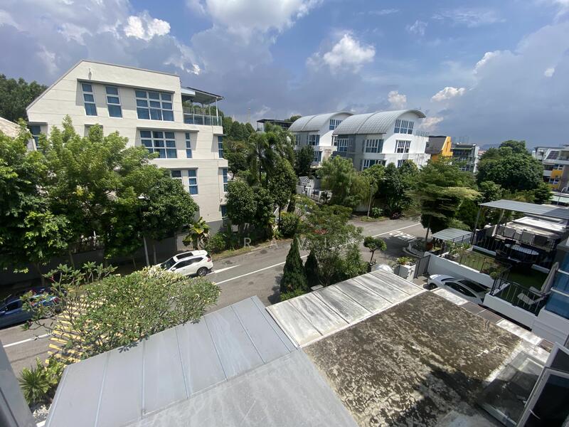 Wak Hassan Drive, Wak Hassan Drive, 5 Bedrooms, 1,922 sqft, Terraced House For Sale, by K Ravin, 60139821 - PropertyGuru.com.sg