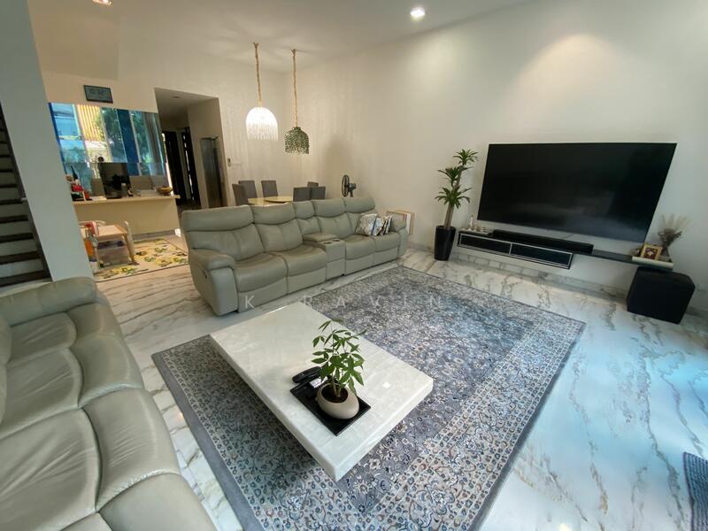 Wak Hassan Drive, Wak Hassan Drive, 5 Bedrooms, 1,922 sqft, Terraced House For Sale, by K Ravin, 60139821 - PropertyGuru.com.sg