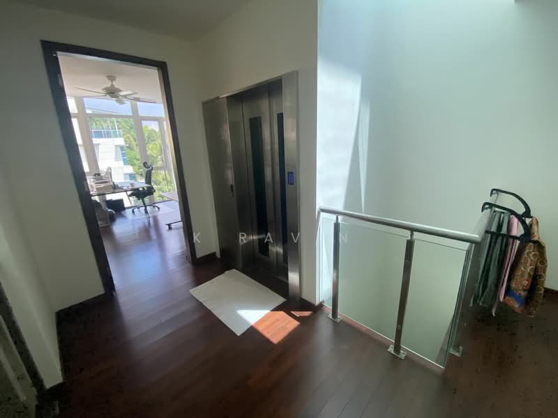 Wak Hassan Drive, Wak Hassan Drive, 5 Bedrooms, 1,922 sqft, Terraced House For Sale, by K Ravin, 60139821 - PropertyGuru.com.sg