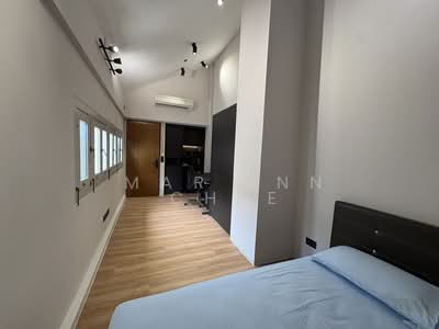 For Rent - China town centre (centre temple street)