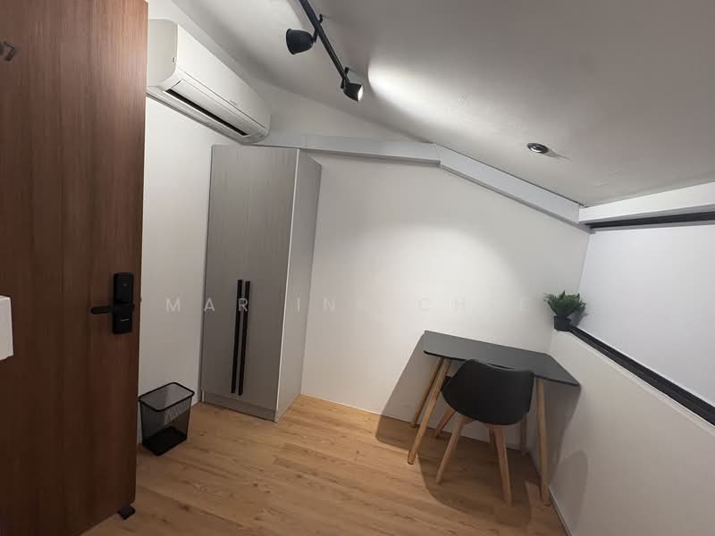 For Rent - China town centre (centre temple street)