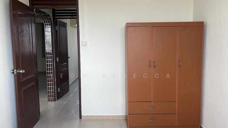 For Rent - 832 Tampines Street 82