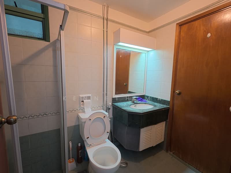 Changi Court, 700 Upper Changi Road East, Room Rental, 120 sqft, Condominium For Rent, by Kenneth Ma, 60140205 - Bathroom - PropertyGuru.com.sg