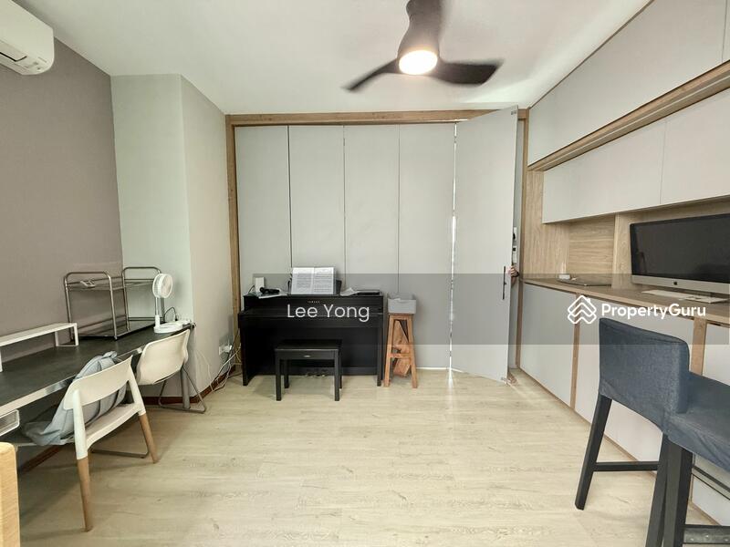 For Sale - 3 storeys, 6 bed 5 bath Penthouse, Roof Terrace, walk to mrt