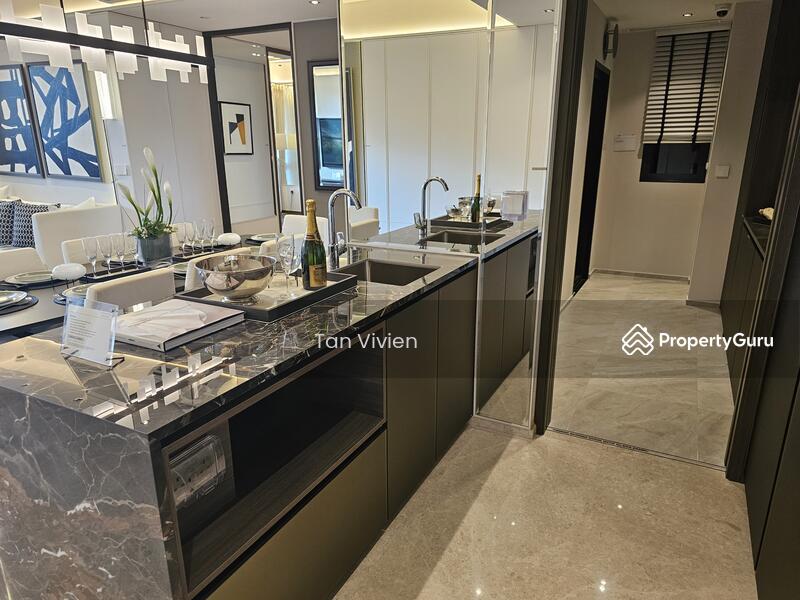 Dry Kitchen - Island