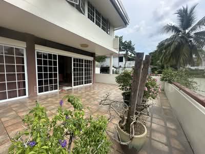 For Sale - White House Park