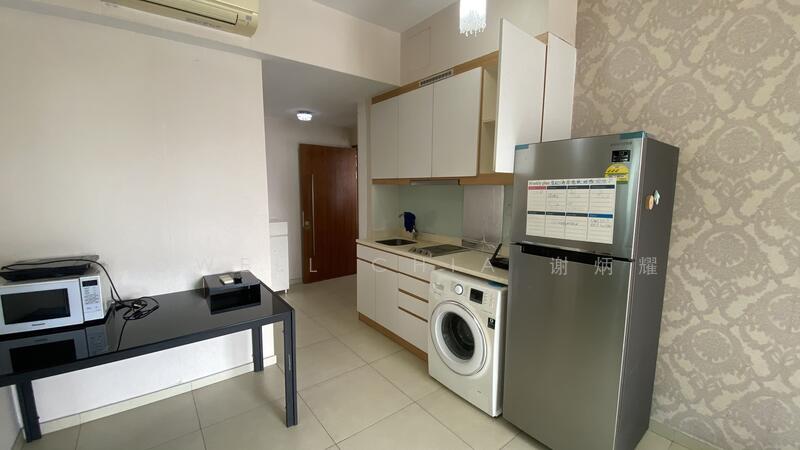 Fully equipped kitchen gallery