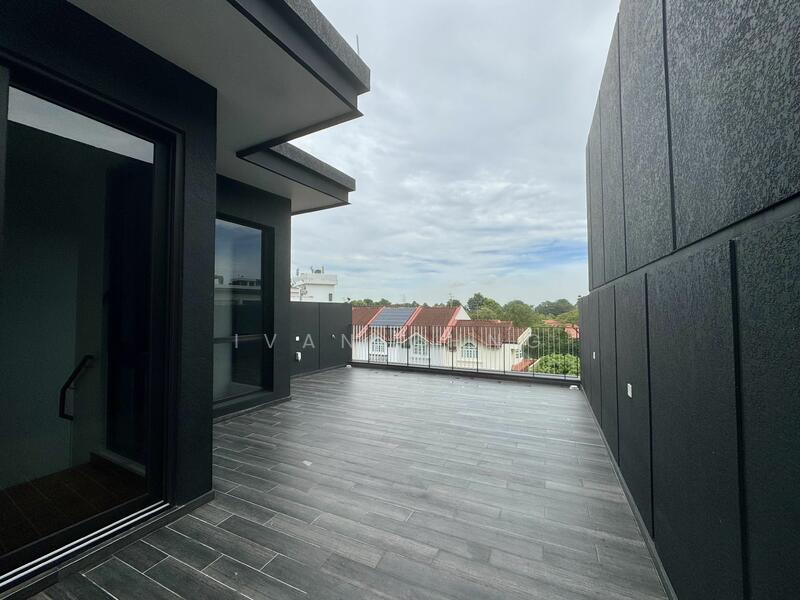 ⭐⭐LANDED7772@ Brand New Terrace with Lift Near Amenities, Downtown East, 5 Bedrooms, 4,030 sqft, Terraced House For Sale, by Ivan Chng, 60140750 - Spacious roof terrace! - PropertyGuru.com.sg