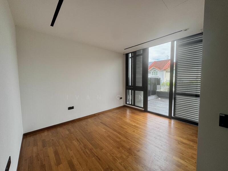 ⭐⭐LANDED7772@ Brand New Terrace with Lift Near Amenities, Downtown East, 5 Bedrooms, 4,030 sqft, Terraced House For Sale, by Ivan Chng, 60140750 - Master Bedroom - PropertyGuru.com.sg