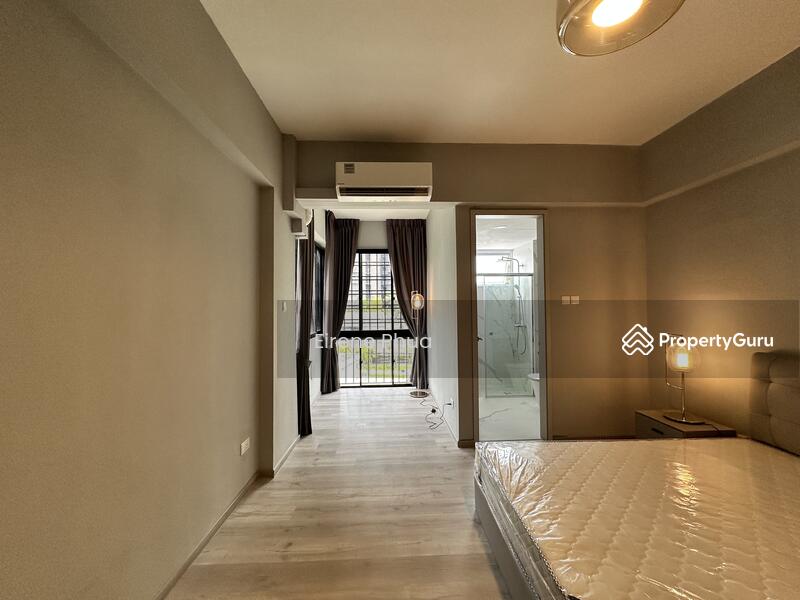 Master Bedroom Ensuite plus Study
