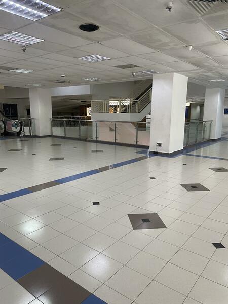 Bukit Timah Shopping Centre, 170 Upper Bukit Timah Road, Clementi Park / Upper Bukit Timah, 226 sqft, Mall Shop For Sale, by Richard Koh, 60140934 - Lobby - CommercialGuru.com.sg