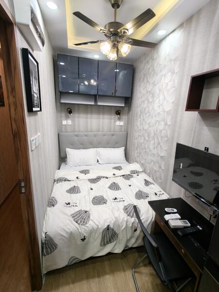 Studio 1 biggest bathroom