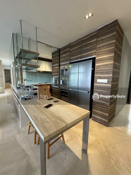 Dry kitchen