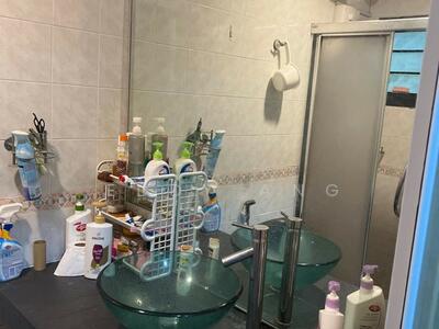 For Rent - 672A Klang Lane