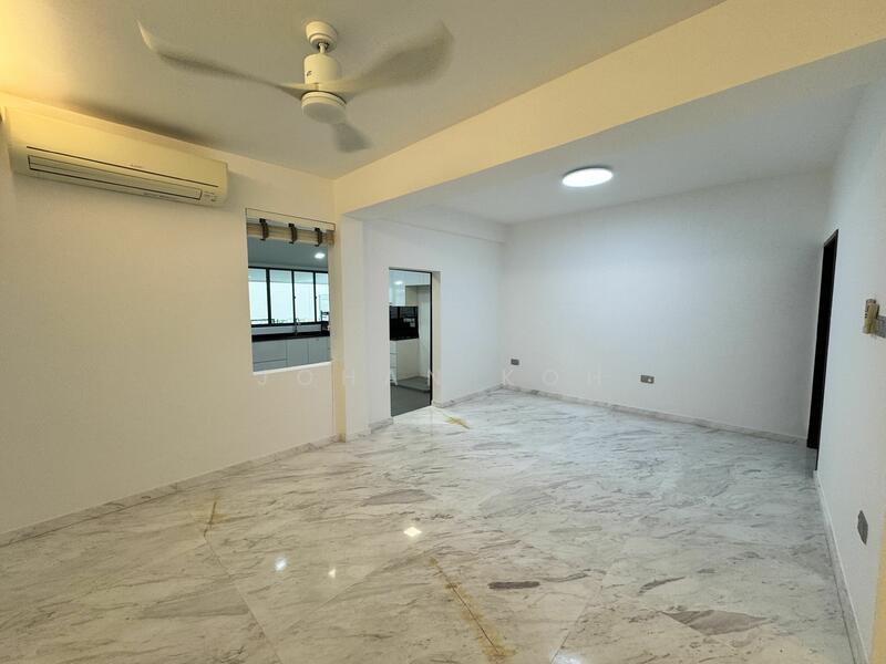 For Rent - ⭐️Move in ready ⭐️Renovated 2.5 storey terrace ⭐️