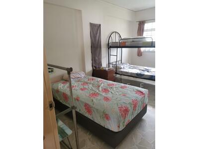 For Rent - 450A Tampines Street 42