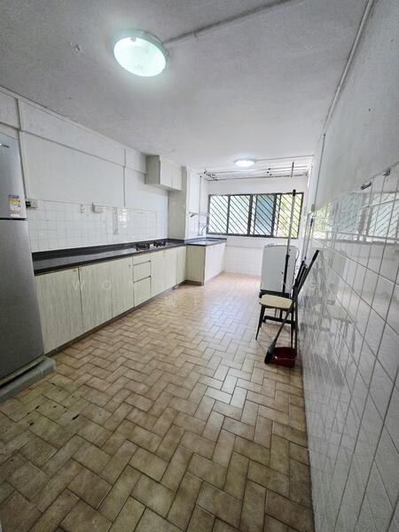 For Sale - 211 Yishun Street 21