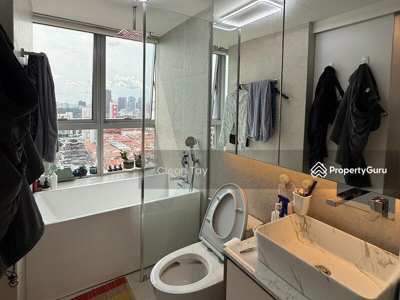 Master Toilet