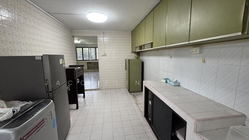 For Sale - 15 Hougang Avenue 3
