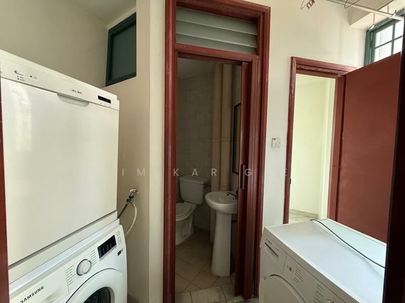 WC + Utility + Yard