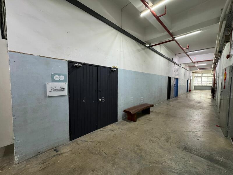 Mayfair Industrial Building, 51 Jalan Pemimpin, 1,270 sqft, Light