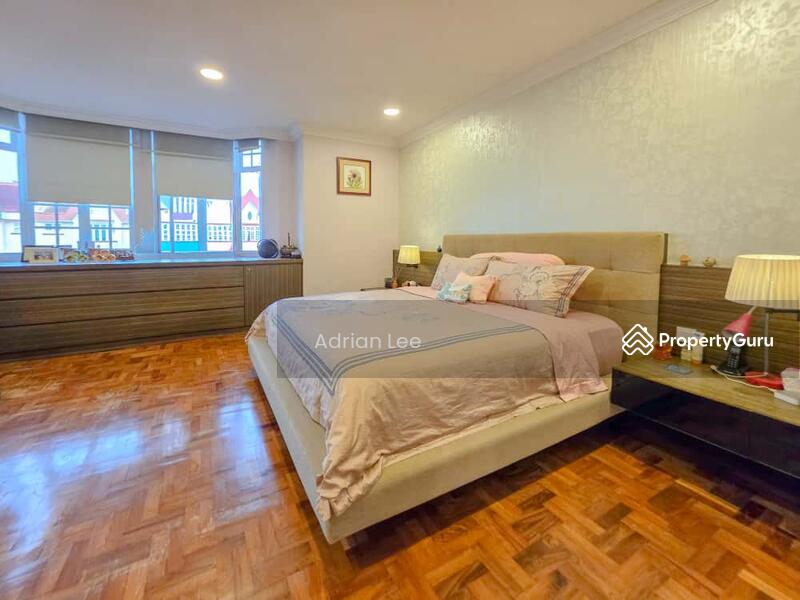 For Sale - Rare 3 storey freehold inter terrace, near Lentor MRT
