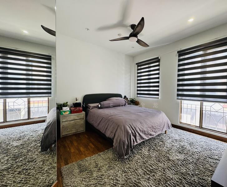 For Sale - D'Manor