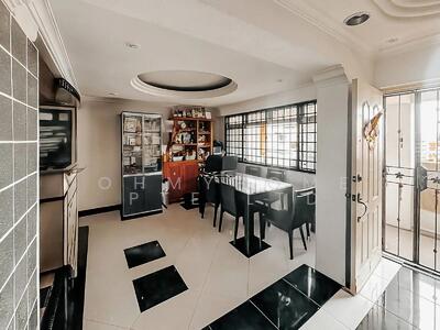 For Sale - 766 Jurong West Street 74