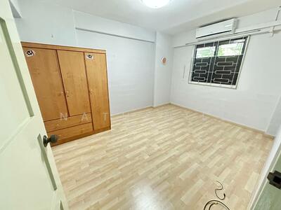 For Rent - 77 Lorong Limau