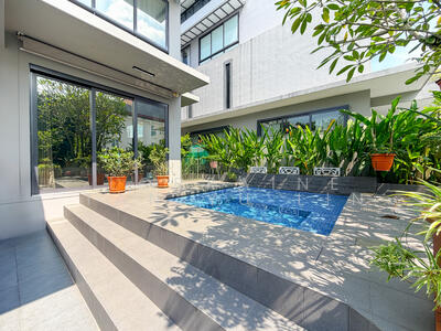 For Sale - Greenbank Park