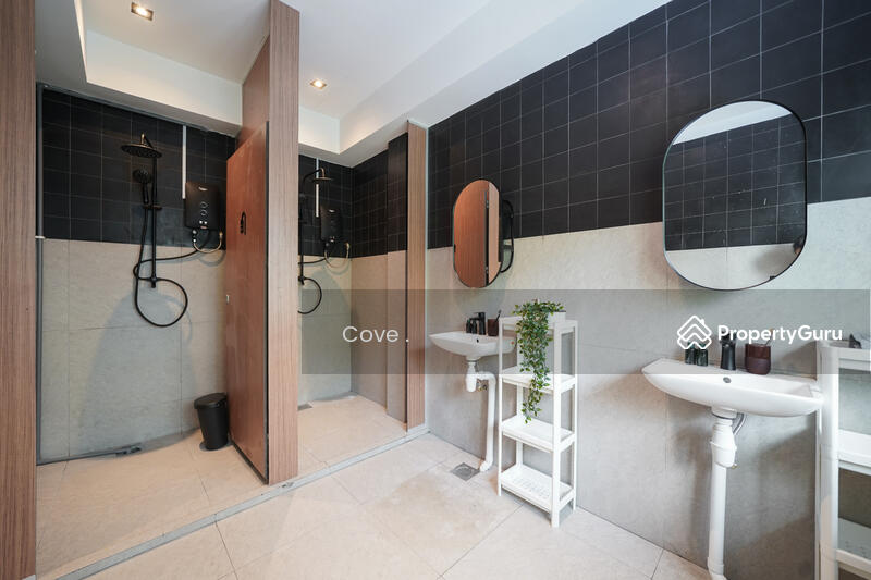 Communal bathrooom
