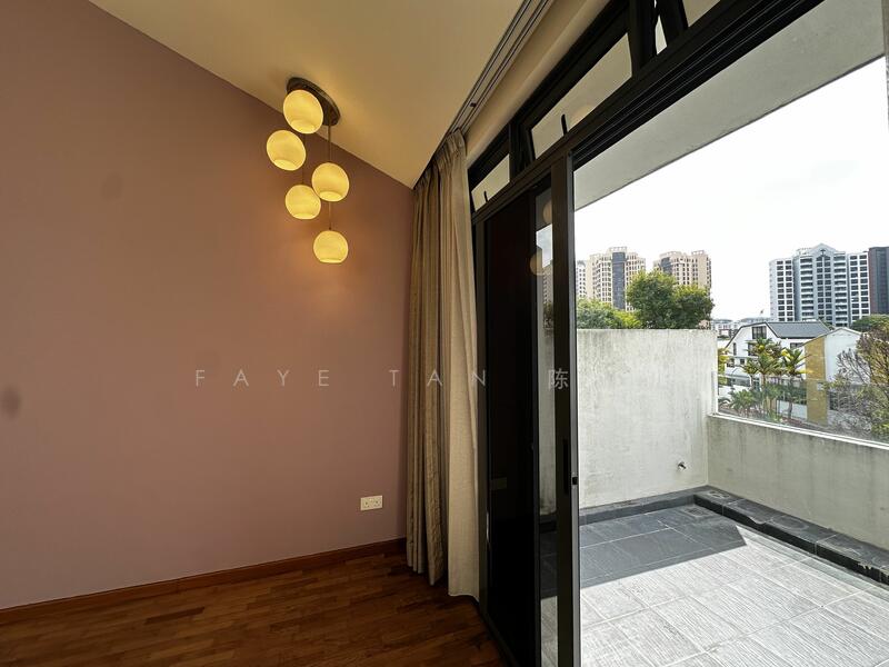 For Sale - Within 1km Catholic High. Modern 2.5Sty Terrace. Near park